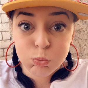 Meet your Posher, Candace